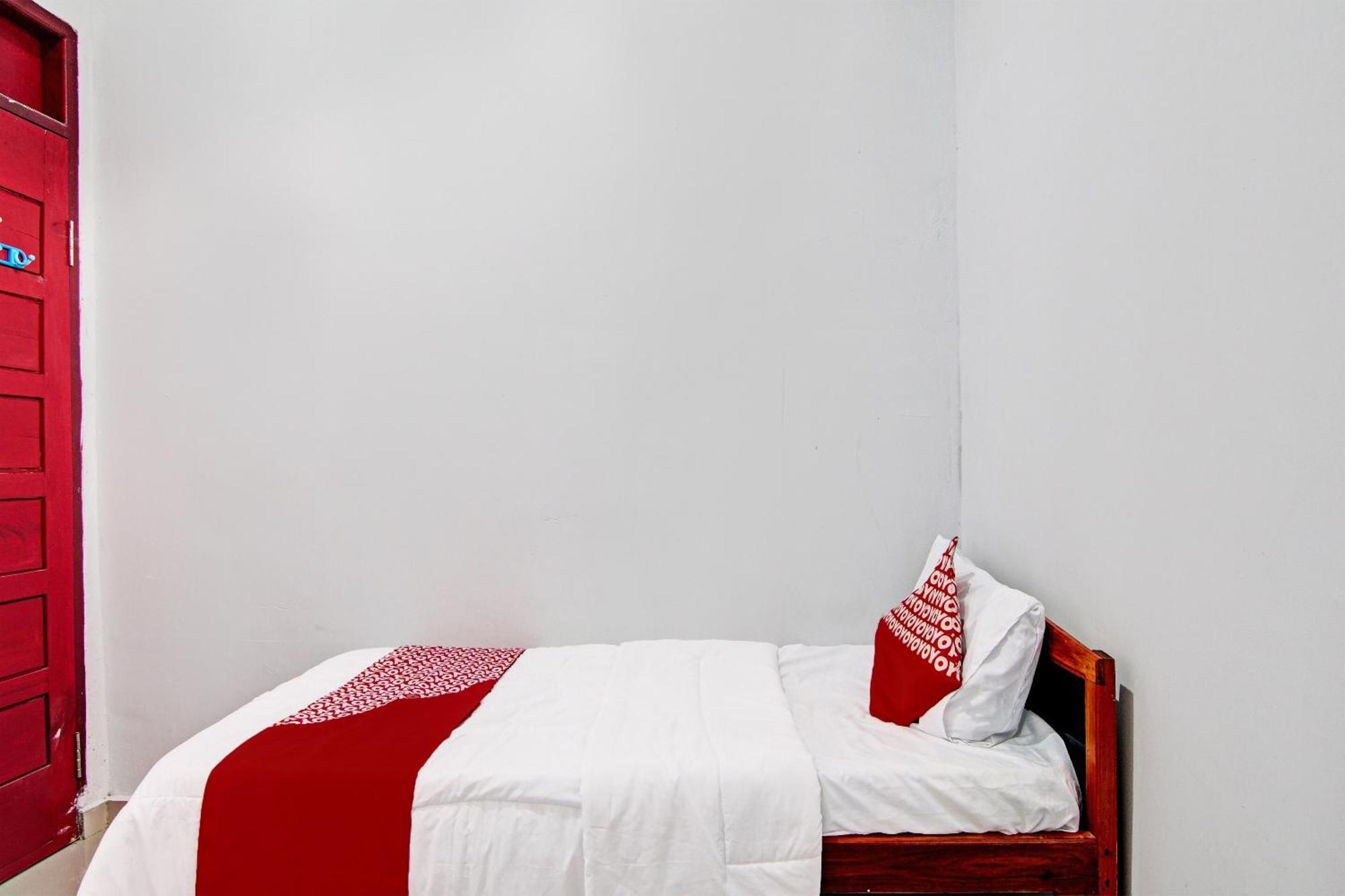 Oyo 92330 Hotel Rindu Sempadan Near Taman Wisata Rindu Sempadan Пеканбару Экстерьер фото